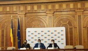 Directorii interimari nu vor mai fi numiți de inspectori, ci aleși prin vot secret de consiliul de administrație al școlii, inițiativă legislativă propusă de USR-PLUS. 4 WhatsApp Image 2021 05 20 at 20.25.42